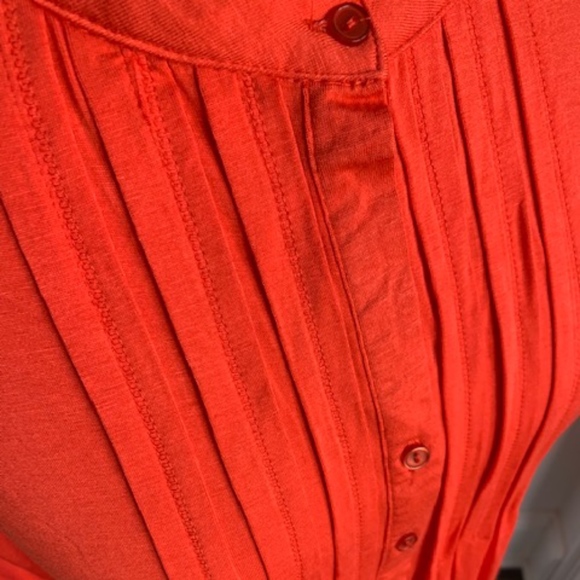 Joseph A NWT Women's Pleated Knit Top - Picture 3 of 7